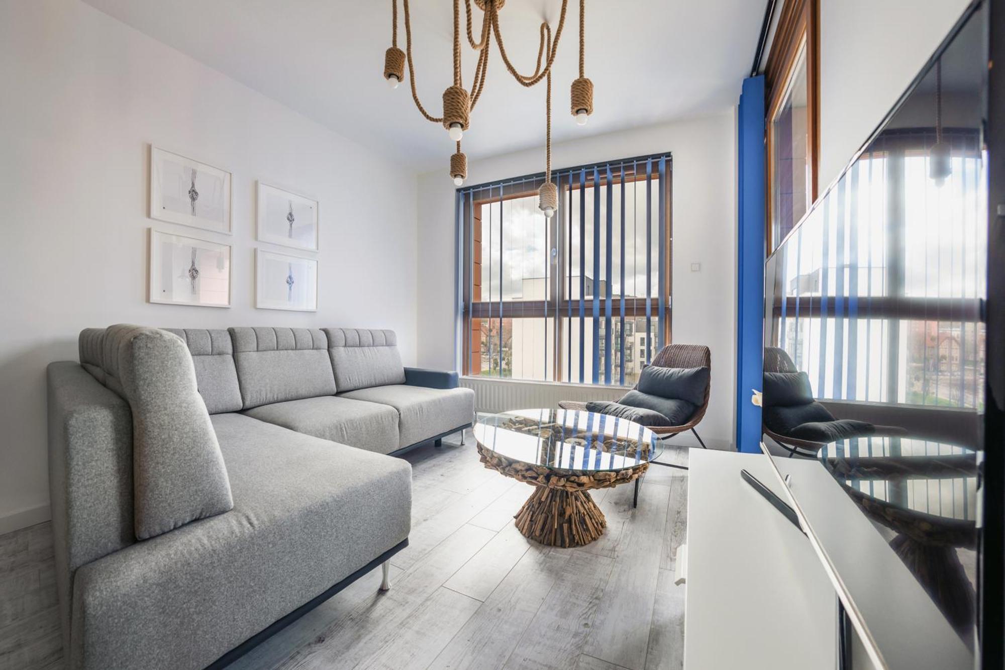 Apartment Sun & Snow Aura *